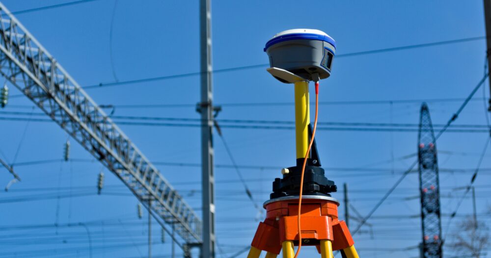 how-to-select-the-right-gnss-equipment-for-your-professional-needs
