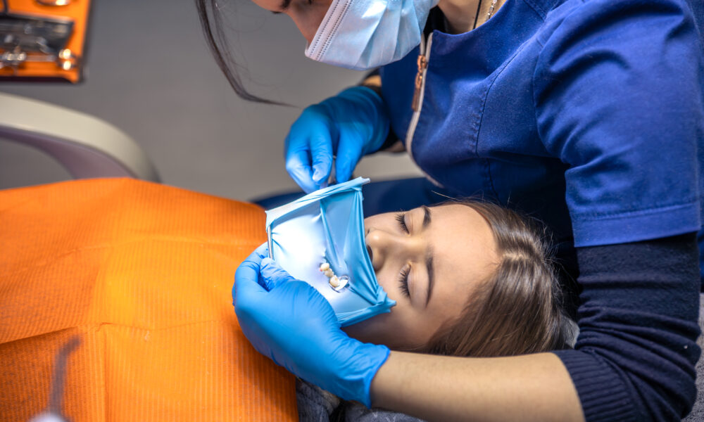 sleep-dentistry:-a-gentle-and-effective-solution-for-dental-anxiety